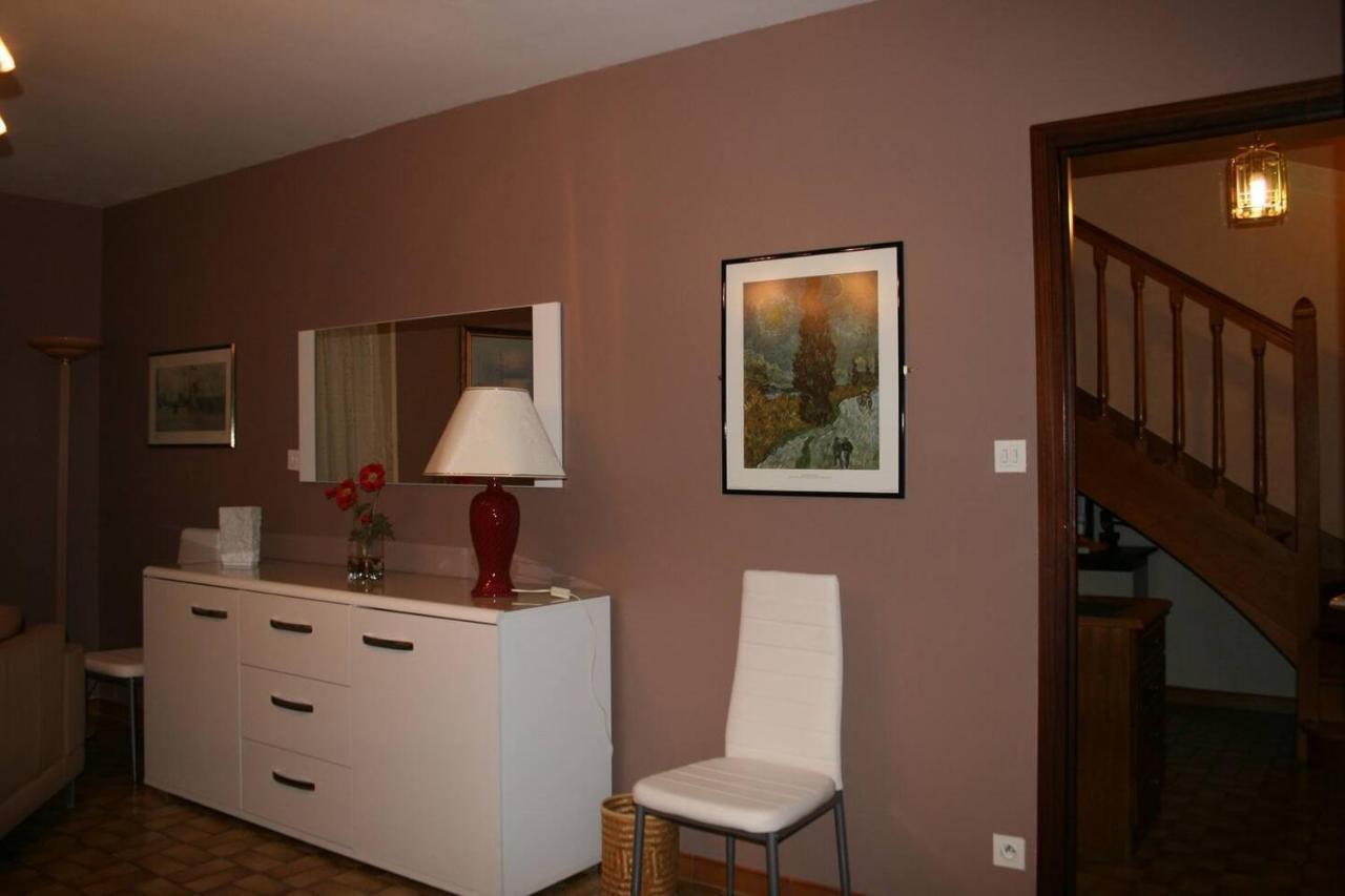 1 Bedroom House 20Min Walk To Centre In Tournus Esterno foto