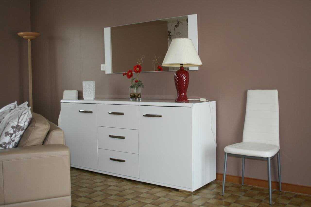 1 Bedroom House 20Min Walk To Centre In Tournus Esterno foto