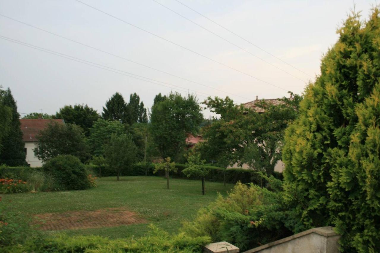 1 Bedroom House 20Min Walk To Centre In Tournus Esterno foto